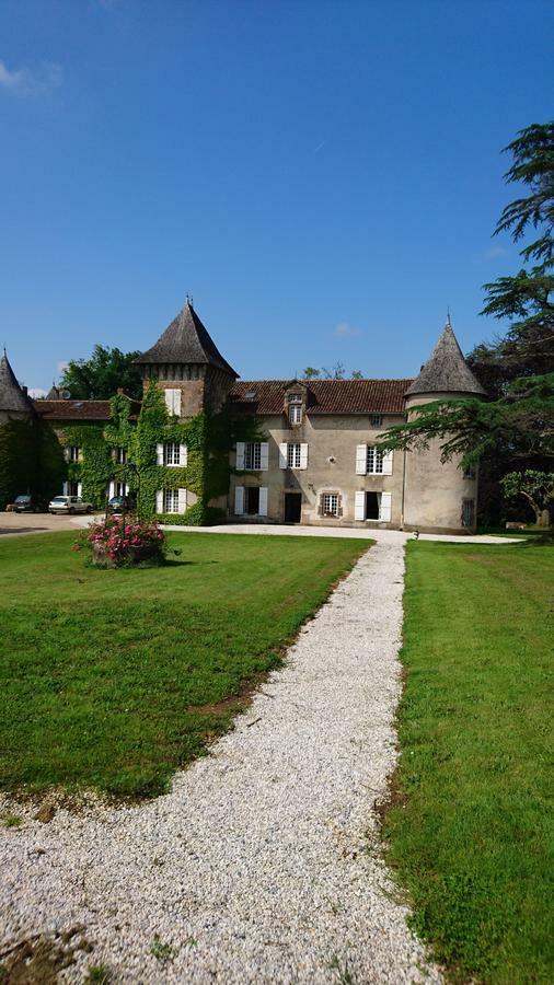 Pierre Deluen Domaine De La Grange De Quaire Bed & Breakfast Chassenon Екстериор снимка