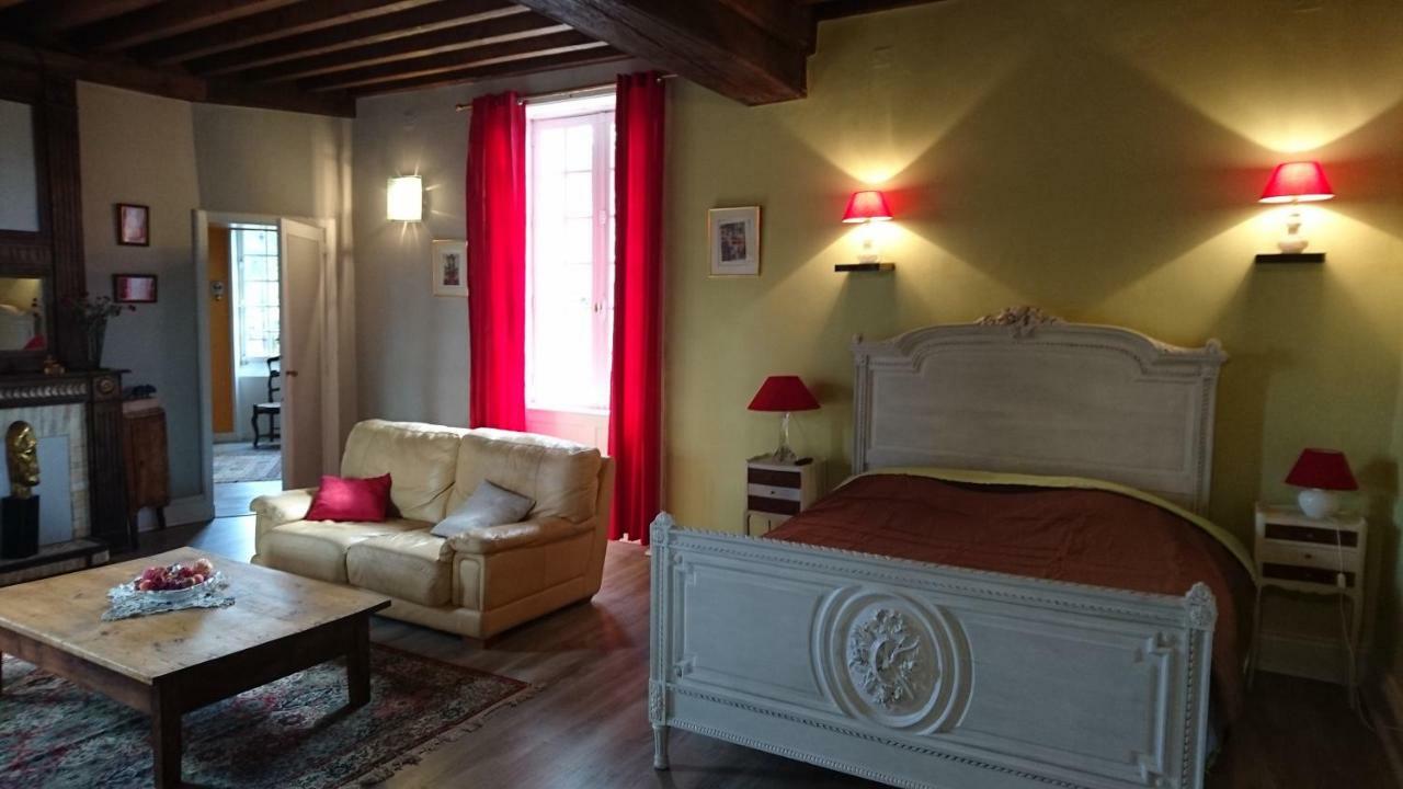 Pierre Deluen Domaine De La Grange De Quaire Bed & Breakfast Chassenon Екстериор снимка
