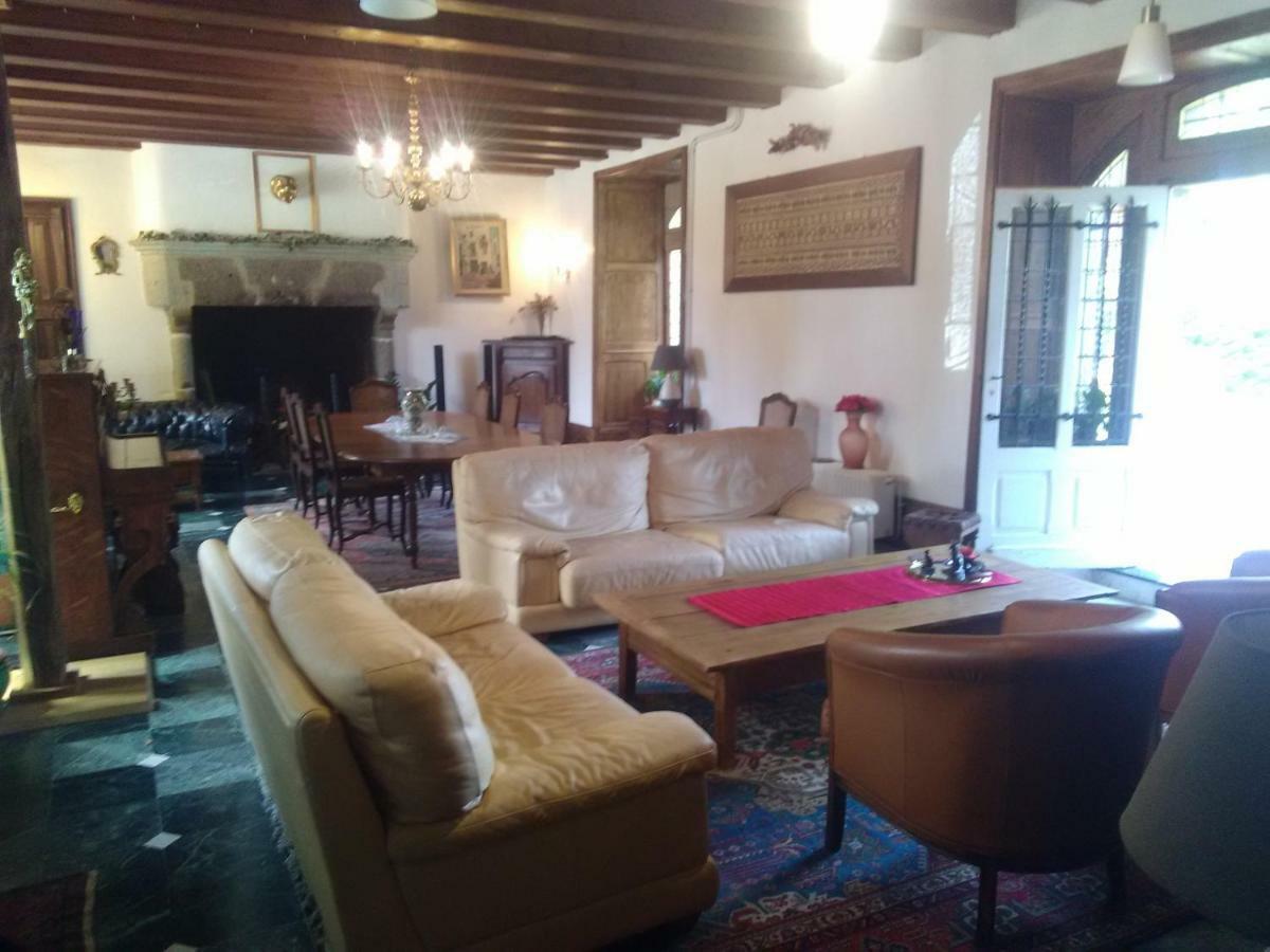 Pierre Deluen Domaine De La Grange De Quaire Bed & Breakfast Chassenon Екстериор снимка