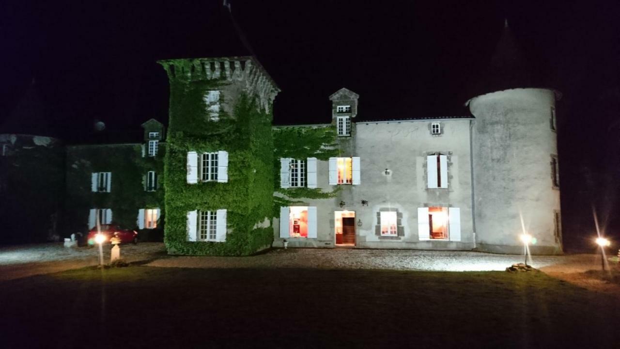 Pierre Deluen Domaine De La Grange De Quaire Bed & Breakfast Chassenon Екстериор снимка